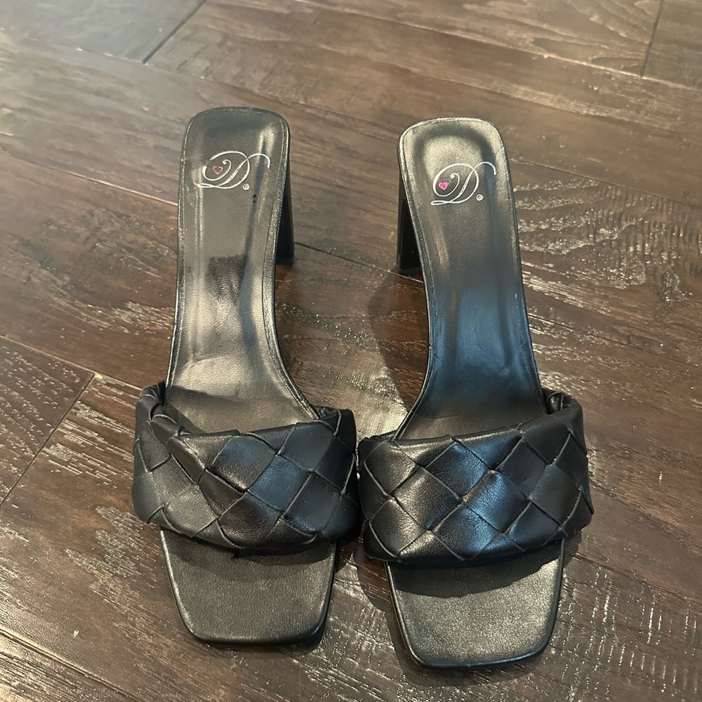 Elegant Black Women's Slide Sandals